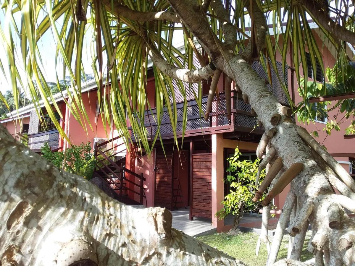 Bora Bora Holiday'S Lodge エクステリア 写真