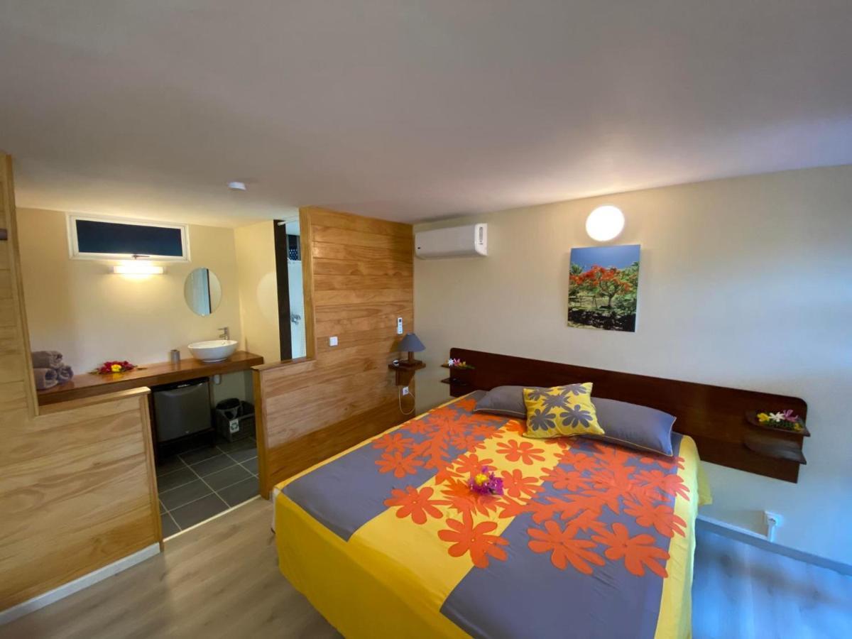 Bora Bora Holiday'S Lodge エクステリア 写真