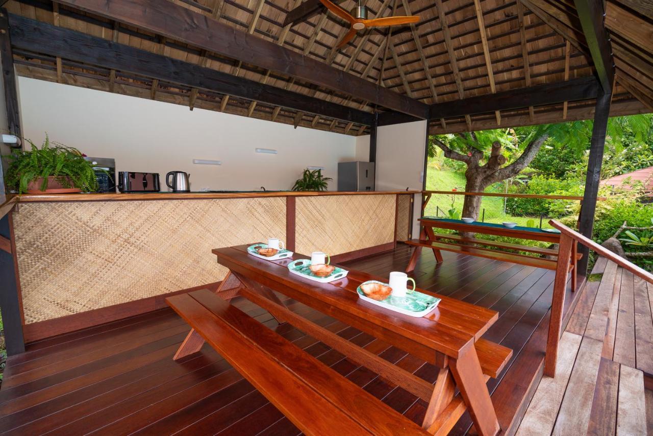 Bora Bora Holiday'S Lodge エクステリア 写真