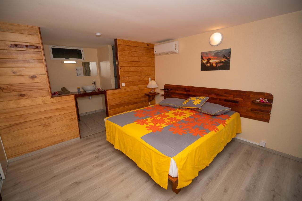 Bora Bora Holiday'S Lodge エクステリア 写真