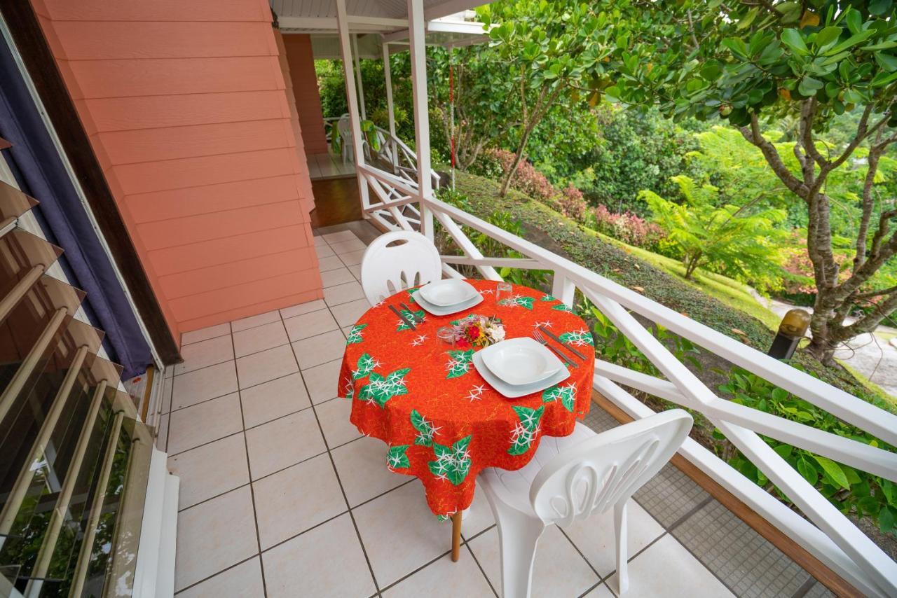 Bora Bora Holiday'S Lodge エクステリア 写真