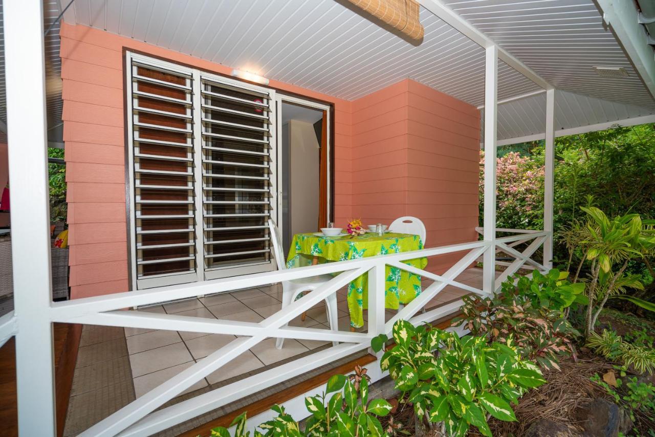 Bora Bora Holiday'S Lodge エクステリア 写真