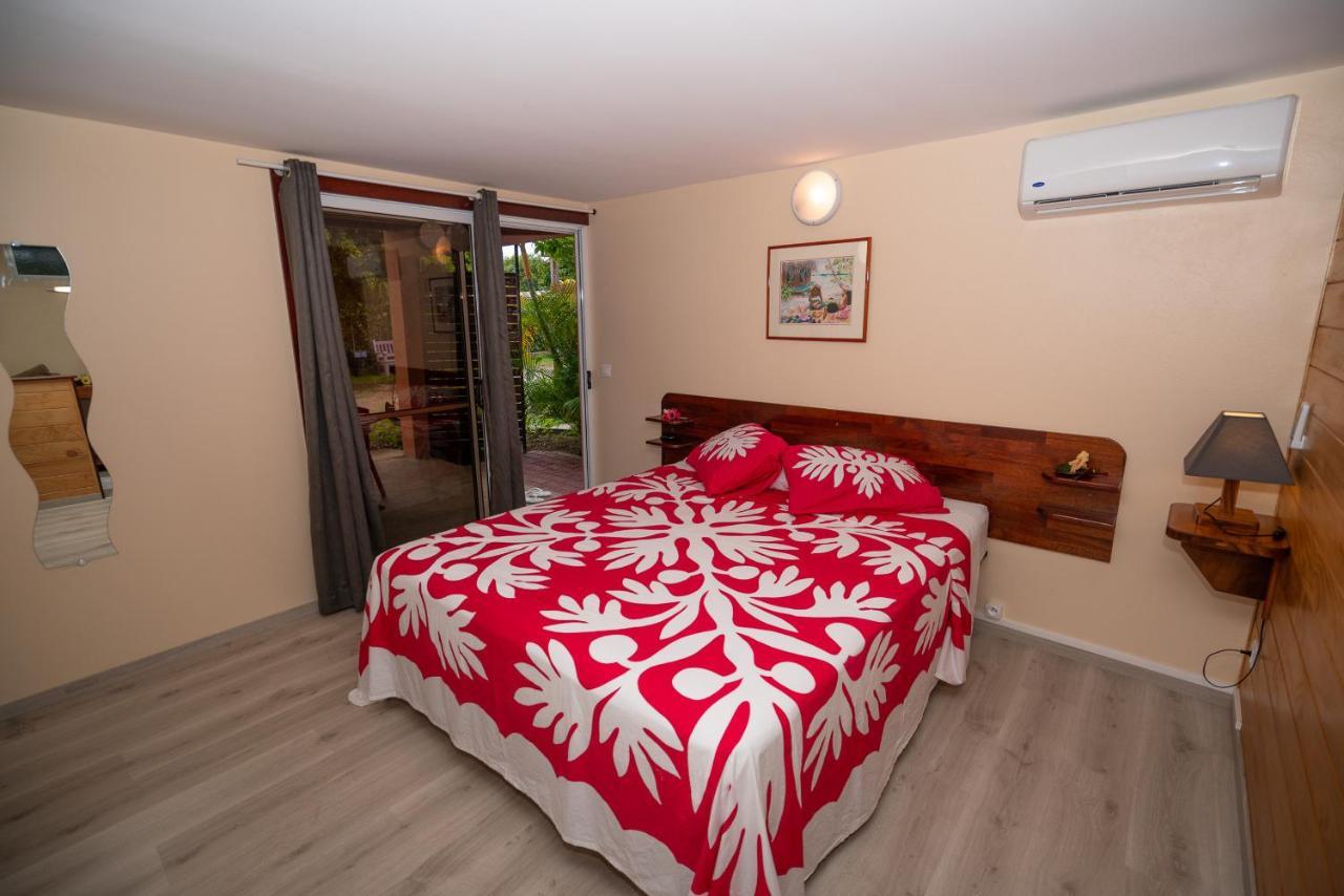 Bora Bora Holiday'S Lodge エクステリア 写真