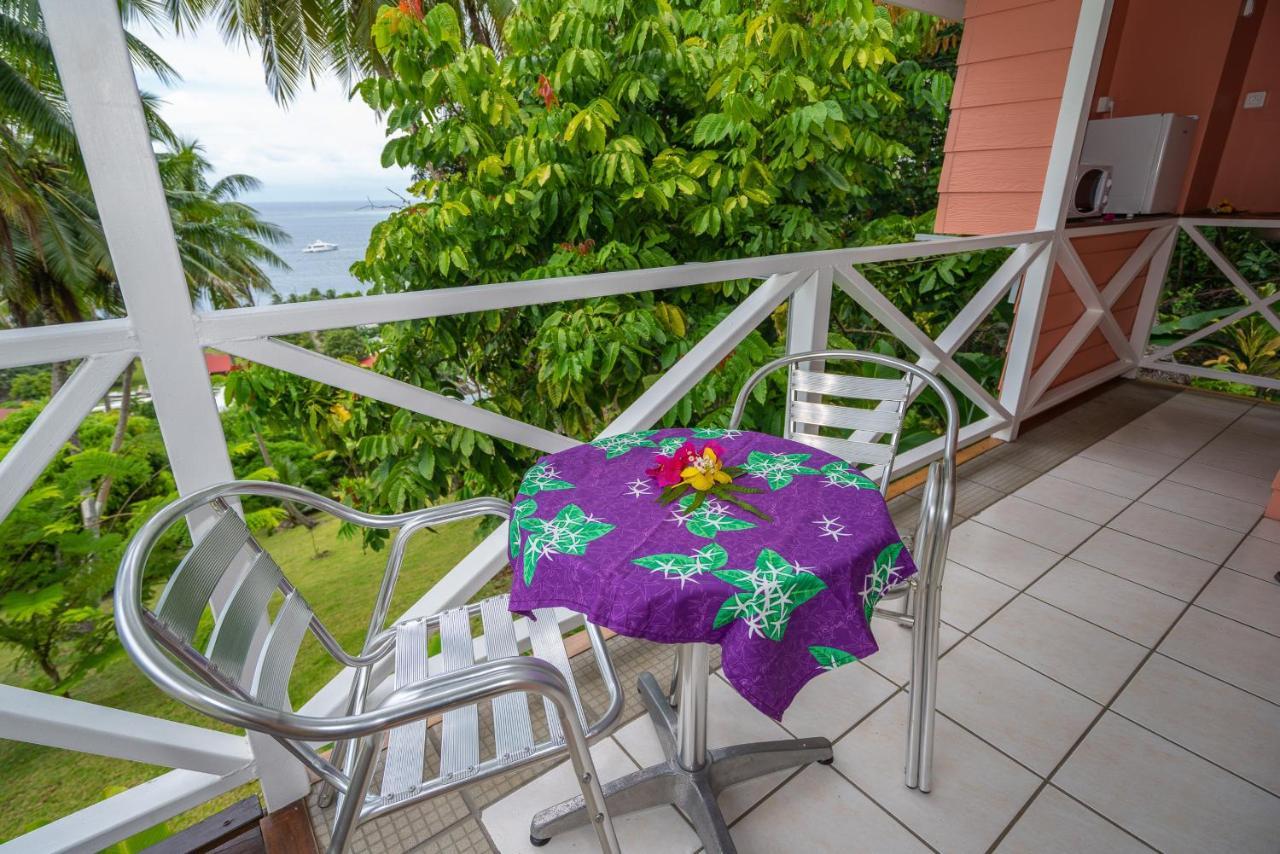 Bora Bora Holiday'S Lodge エクステリア 写真